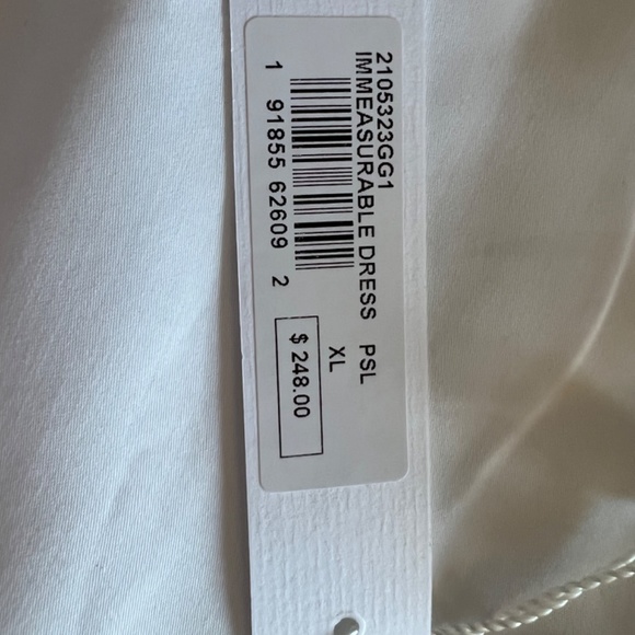 TrinaTurk Middi Dress - Picture 5 of 5